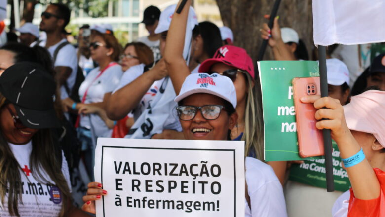 Governo sanciona efetivação do piso da Enfermagem em todo o Brasil