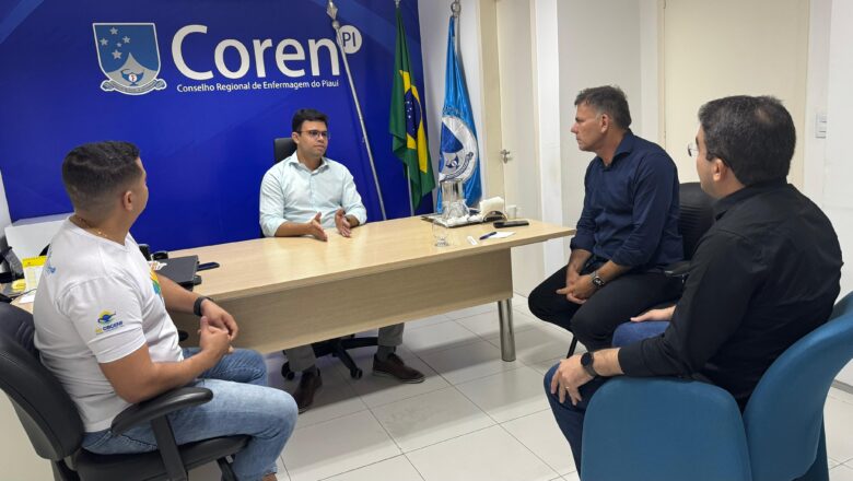 Em reunião com o deputado Carlos Augusto, o Coren-PI reforça parceria em defesa da valorização da Enfermagem