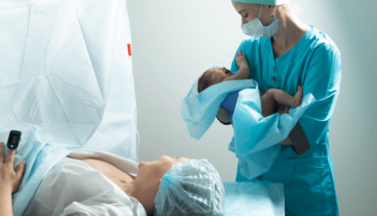OPORTUNIDADE: Curso de Especialização em Enfermagem Obstétrica