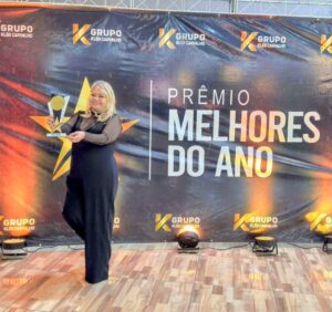 Enfermagem que inspira: Dra. Anneth Basílio é homenageada com prêmio de Melhor Professora Universitária