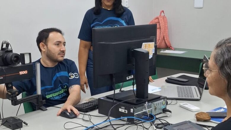 Coren-PI leva atendimento descentralizado e capacitação aos profissionais de Enfermagem no HUT